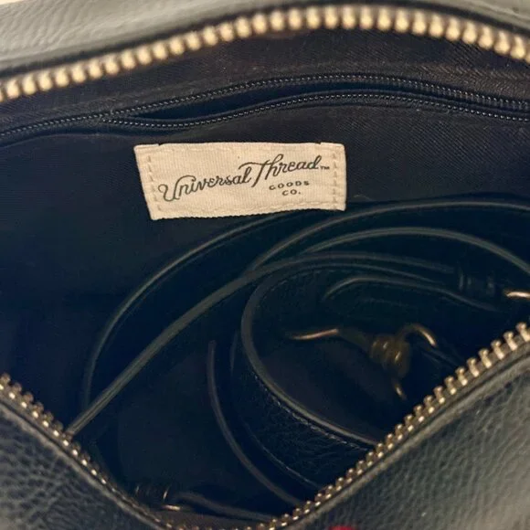 Black Camera Bag - Picture 5 of 7